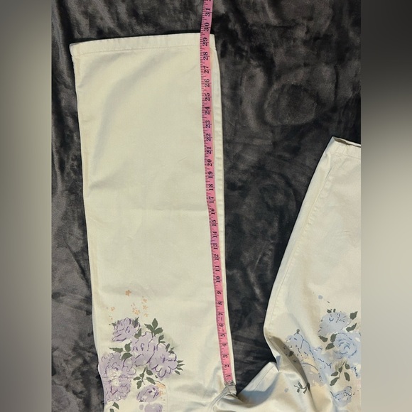 Lauren Ralph Lauren
Petite Floral High Rise Wide Leg Jeans size 10P - Picture 15 of 16